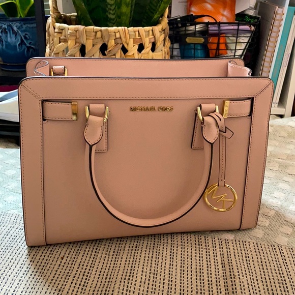 Michael Kors Dillon Satchel - Picture 1 of 7